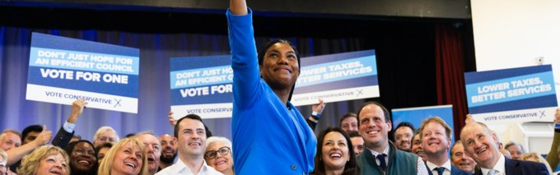 Kemi with supporters